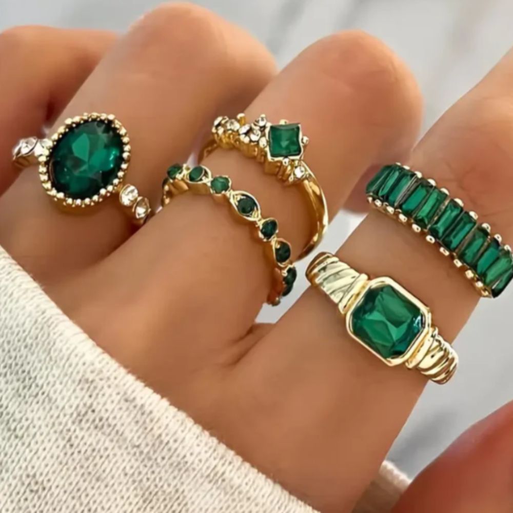 Emerald Vintage Ring Set